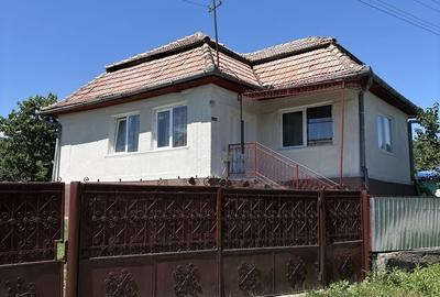 Casă cu 2 camere în Agriș - 2