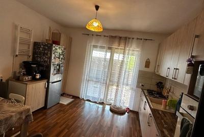 Casă cu 4 camere în Valea Lupului