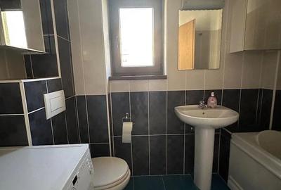 Apartament cu 2 camere decomandat în Baicului