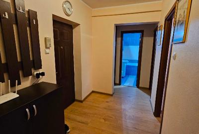 Apartament cu 2 camere decomandat în - 5