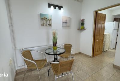 Casă cu 10 camere decomandat cu Teren 1169 Mp în Central