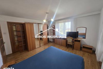 Apartament cu 4 camere în Central