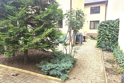 Casă cu 6 camere cu Canalizare în Domenii