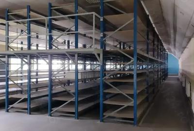 Spațiu comercial, de 540 mp, în Central - 8