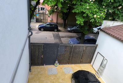 Casă cu 3 camere cu Canalizare în Tomis Mall - 2