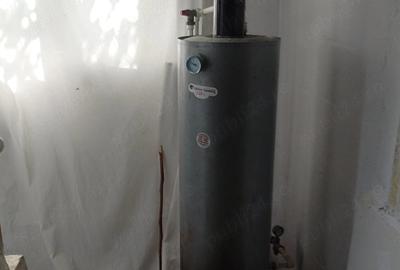 Casă cu 2 camere cu Teren 5500 Mp în Zlata