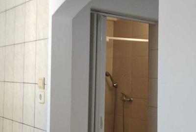 Garsonieră decomandată în Kogălniceanu