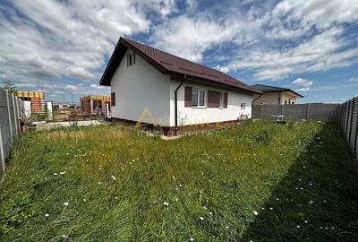 Casă cu 3 camere cu Teren 375 Mp în Berceni