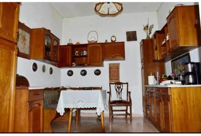 Casă cu 4 camere cu Teren 350 Mp în Central