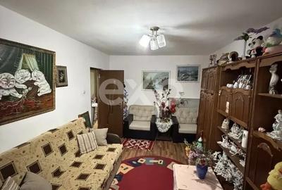 Apartament cu 2 camere decomandat, mobilat în Micro 6
