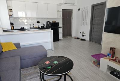 Apartament cu 2 camere decomandat în Exterior Vest