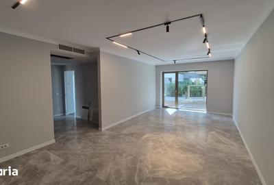 Apartament cu 3 camere în Băneasa
