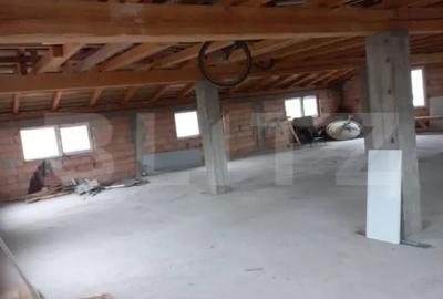 Spațiu comercial, de 1,200 mp, în Central - 8