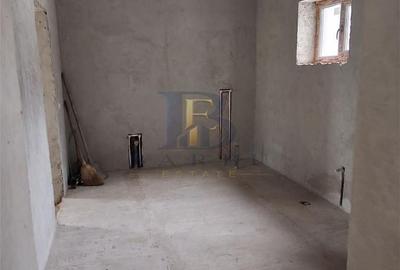 Casă cu 4 camere în Pișchia
