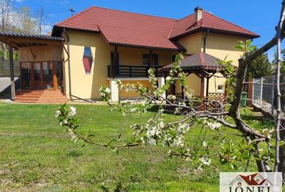 Casă individuală cu 3 camere cu Teren 1717 Mp în Meteș - 1
