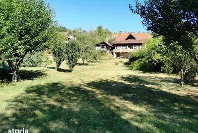 Casă cu 3 camere cu Teren 118 Mp în Central