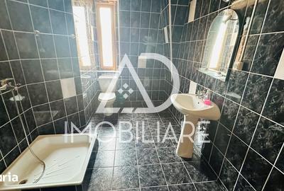 Casă cu 7 camere cu Teren 2600 Mp în Turcinești