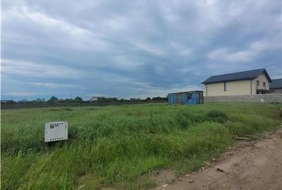 Teren intravilan de 302 mp, în Exterior Sud
