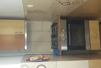 Apartament cu 2 camere semidecomandat în Obor
