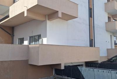 Apartament cu 3 camere decomandat în Central - 1
