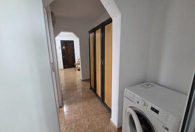 Apartament cu 3 camere decomandat în Dacia - 9