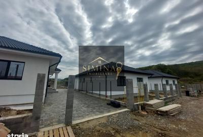 Casă cu 4 camere cu Teren 600 Mp în Central