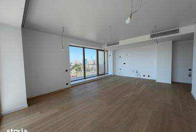 Apartament cu 4 camere decomandat în Pipera