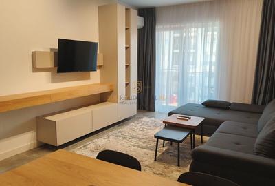 Apartament cu 2 camere decomandat, mobilat în Metalurgiei