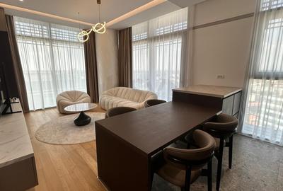 Apartament cu 3 camere semidecomandat, mobilat în Floreasca
