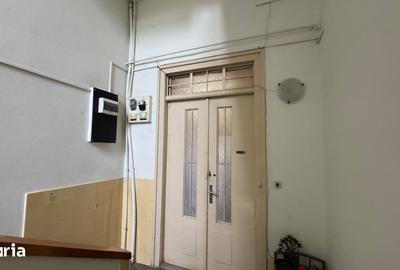Apartament cu 5 camere în Sub Arini
