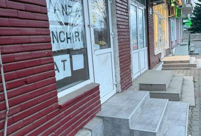 Spațiu comercial, de 67 mp, în Spital - 1