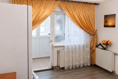 Garsonieră decomandată, mobilată în Bartolomeu - 2