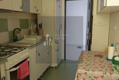 Apartament cu 2 camere decomandat, mobilat în Central