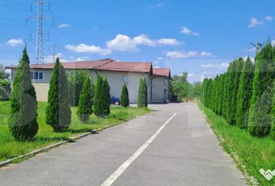Spațiu comercial, de 690 mp, în Central - 12