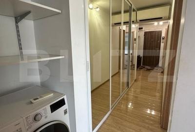 Apartament cu 3 camere decomandat în Rovine