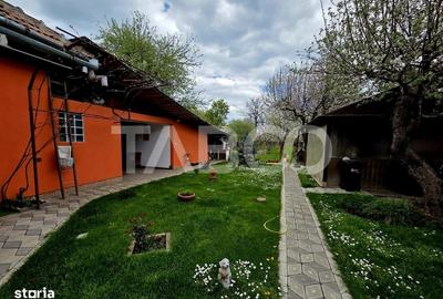 Casă cu 3 camere în Central
