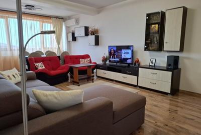 Apartament cu 4 camere semidecomandat în Central - 1