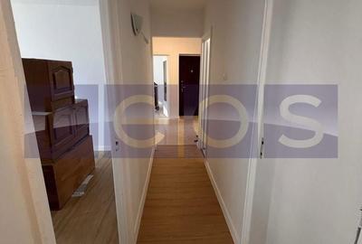 Apartament cu 3 camere decomandat în Dristor