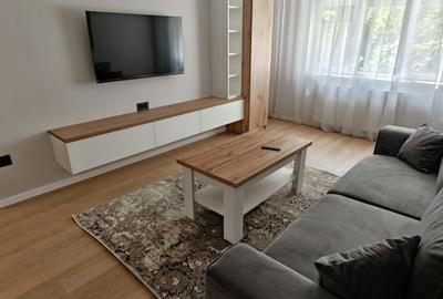 Apartament cu 2 camere decomandat în Tineretului - 2