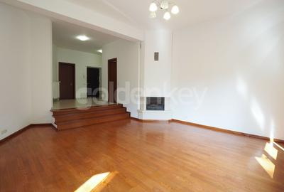 Casă individuală cu 7 camere cu Canalizare în Pipera - 4