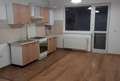 Apartament cu 2 camere în Tractorul - 3