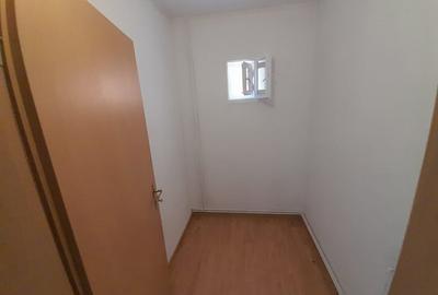 Casă individuală cu 6 camere cu Teren 257 Mp în Independenței - 18