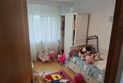 Apartament cu 3 camere decomandat în Eremia - 2