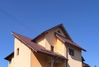 Casă cu 4 camere în Exterior Vest