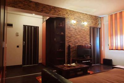 Garsonieră decomandată în Pârneava - 2