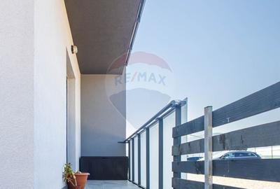 Apartament cu 2 camere decomandat în Cristian - 16