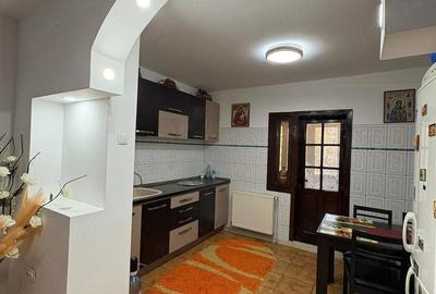 Apartament cu 3 camere decomandat în Central - 4
