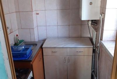 Apartament cu 2 camere nedecomandat în 9 Mai - 4