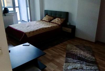 Garsonieră decomandată, mobilată în Dristor