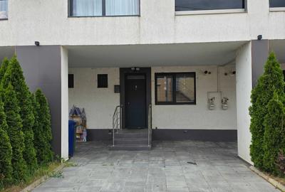 Casă cu 4 camere în Central